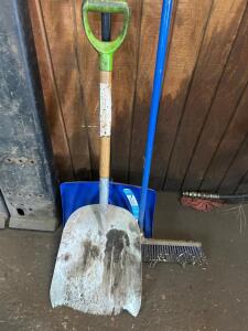 (2) SNOW SHOVELS AND (1) PUSH BROOM