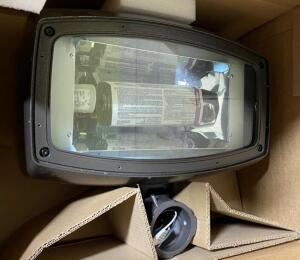 DESCRIPTION: (1) OUTDOOR SECURTY FLOOD LIGHT BRAND/MODEL: COOPER LIGHTING/CFMS-K-VF-26 INFORMATION: BLACK RETAIL$: $79.95 SIZE: 19-1/2"W X 17-1/2"H X