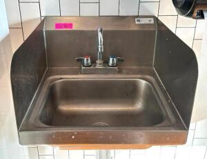 WALL MOUNT HAND SINK WITH SIDE SPLASH