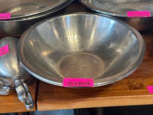 (4) - STAINLESS MIXING BOWLS