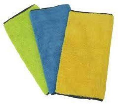 DESCRIPTION: (6) PACKS OF (3) MICROFIBER AUTO CLOTHS BRAND/MODEL: VIKING #982300 INFORMATION: GREEN. BLUE AND YELLOW SIZE: 3 PACK PER RETAIL$: $23.41