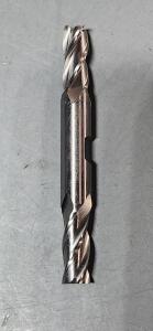 DESCRIPTION: (1) COBALT DE SQ END MILL BRAND/MODEL: HERTEL 84512292 SIZE: 7/16" 1" LOC RETAIL$: $41.29 QTY: 1