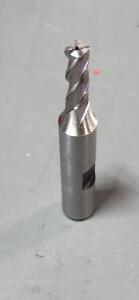 DESCRIPTION: (1) HSS SQ END MILL BRAND/MODEL: HERTEL 41117888 SIZE: 7/32" 5/8" LOC 3/8" SD QTY: 1