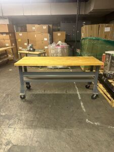 5 FT. ROLLING WORK TABLE