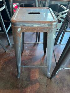 (4) BACKLESS METAL BAR STOOLS