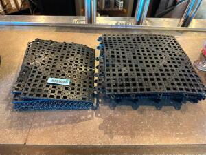 (1) LOT OF 12" X 12" AND 12" X 8" BLACK PLASTIC BAR MATS.