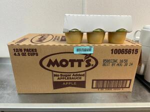 (1) CASE OF MOTTS SINGLE SERVE APPLE SAUCE.