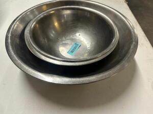 (4) PIECE STAINLESS MIXING BOWL SET.