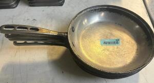 (4) 10" SKILLETS