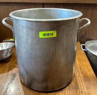 DESCRIPTION: 14" STOCK POT SIZE: 14"X13" LOCATION: DINING AREA QTY: 1