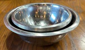 DESCRIPTION: (6) SMALL STAINLESS MIXING BOWLS SIZE: 8" AND 9" LOCATION: DINING AREA QTY: 6