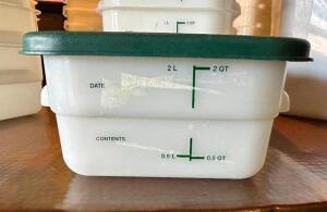 NAME: (5)- 2QT FOOD STORAGE CONTAINERS W/ LIDS DESCRIPTION: (5)- 2QT FOOD STORAGE CONTAINERS W/ LIDS SIZE: 2QT LOCATION: FRONT ENTRANCE QTY: 5