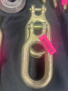 (2) - HEAVY DUTY 5/8 SHACKLE