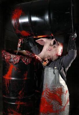 DESCRIPTION DOUBLE STACK TOXIC BLOOD SLUDGE PROP W/ LED LIGHT AND SPEAKER. COMES W/ SILICONE PIG MAN MASK. BRAND / MODEL: PROP #313 ADDITIONAL INFORMA