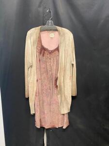 DESCRIPTION ASYLUM PATIENT 3 ACTORS COSTUME. ADDITIONAL INFORMATION EVERY STAIN, EVERY BLEMISH, TELLS A STORY OF HORROR AND DESPAIR. FROM THE HAUNTING