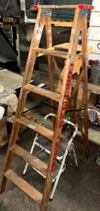 DESCRIPTION 6' WOODEN LADDER QTY 1