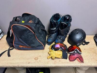 SUREFOOT SIZE 11.5 SKI BOOTS, HELMET, AND OAKLEY GOGGLES.