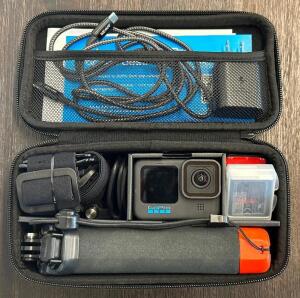 GO PRO BLACK 11 COMPLETE SET WITH ACCESSORIES AND HARD CASE