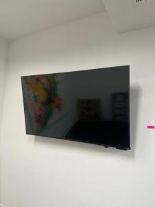 66" ROKU SMART TV