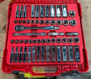 3/8" DRIVE SOCKET SET (SAE/METRIC)