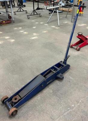 HEAVY DUTY AUTO JACK