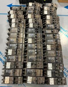 (44) 20A BREAKER SWITCHES