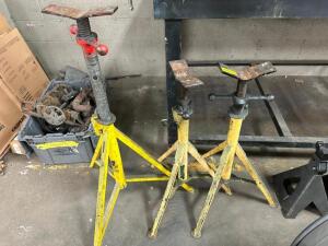 (3) HEAVY DUTY JACK STANDS