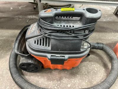 RIDGID 4 GALLON WET DRY SHOP VAC