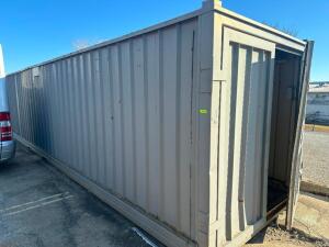 40' METAL SHIPPING CONTAINER.