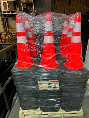 DESCRIPTION: (10) REFLECTIVE TRAFFIC CONES BRAND/MODEL: AGT SIZE: 14"X29" QTY: 10