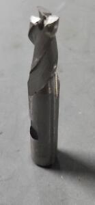 DESCRIPTION: (1) HSS SQ END MILL BRAND/MODEL: HERTEL 41117292 SIZE: 5/16" DIA 3/4" LOC QTY: 1