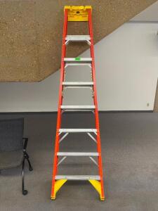 8 FOOT HEAVY DUTY LADDER