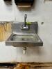 WALL MOUNTED SINK - 5