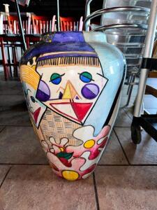 DECORATIVE VASE