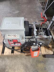 DESCRIPTION: (1) PIPE THREADERBRAND/MODEL: RIDGID/535INFORMATION: GREAT CONDITION BUT MISSING PIECE, SEE INSPECTION, 2HP, NPT, MANUAL CHUCK, 1 SPEED, LOCATED AT SHAPIRO METAL SUPPLYRETAIL$: $9,184.72SIZE: 1/8" - 2" PIPE CAPACITYQTY: 1