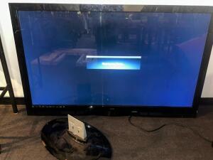 VIZIO 65" FLAT SCREEN TV W/ REMOTE