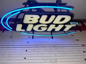 BUD LIGHT NEON SIGN