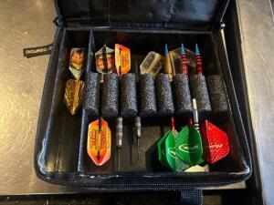 (1) SET OF DARTS W/ CARRY CASE.