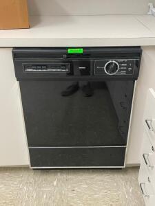 KENMORE QUIET SUPREME DISH WASHER