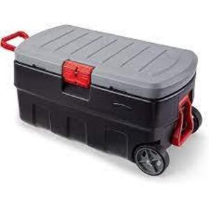 DESCRIPTION: (1) CARGO BOX BRAND/MODEL: RUBBERMAID SIZE: 35 GALLON RETAIL$: $135.00 EA QTY: 1