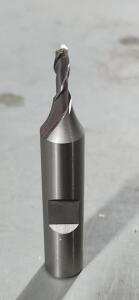 DESCRIPTION: (1) COBALT SQ END MILL BRAND/MODEL: OSG 5730100 SIZE: 1/8" 3/8" LOC QTY: 1