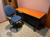 ROLLING DESK WITH ADDITIONAL OFFICE CHAIRS