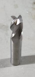 DESCRIPTION: (1) SOLID CARBIDE SQ END MILL BRAND/MODEL: HERTEL 88245907 SIZE: 3/8" 5/8" LOC RETAIL$: $26.20 QTY: 1