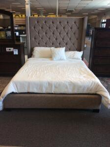 BEIGE QUEEN BEDSTEAD