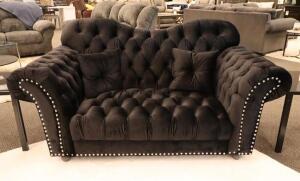 LOVESEAT