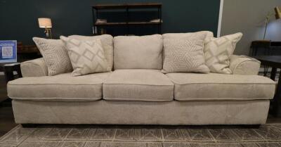 RITZY SOFA