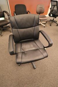 OFFICE CHAIR