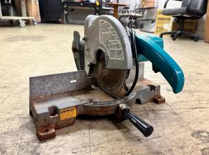 MAKITA 10" MITER SAW