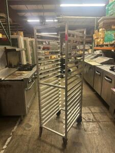 ROLLING PAN RACK