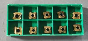 DESCRIPTION: (10) LFW-094 CARBIDE MILLING INSERTS BRAND/MODEL: DAPRA FX00331 RETAIL$: $190.30 QTY: 10